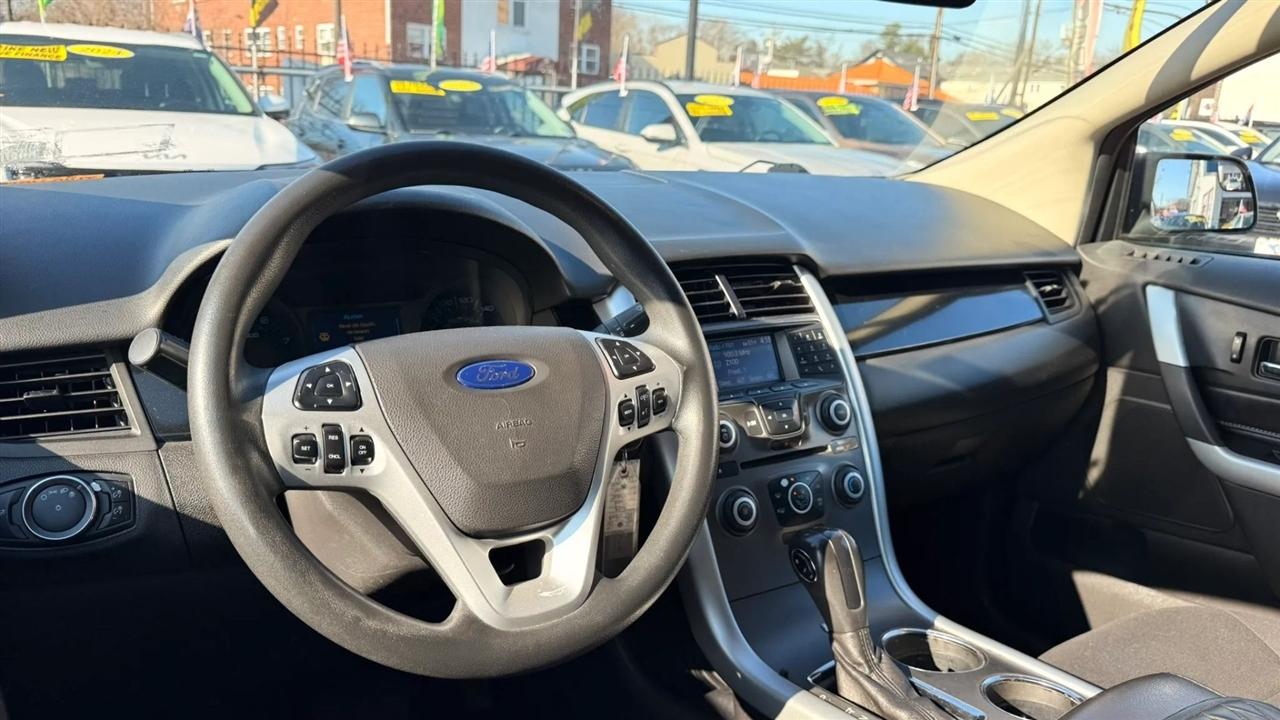 Ford Edge SE FWD 2013
