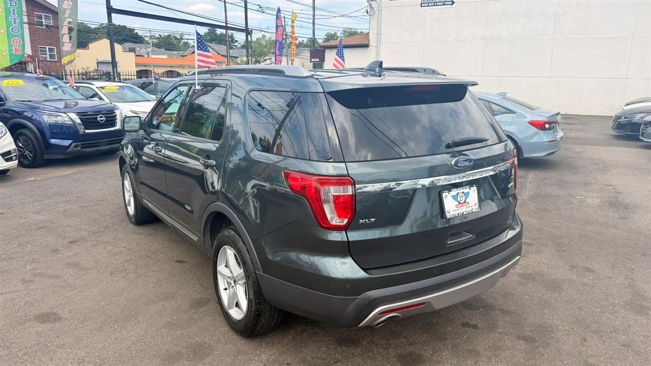 Ford Explorer XLT 4WD 2016