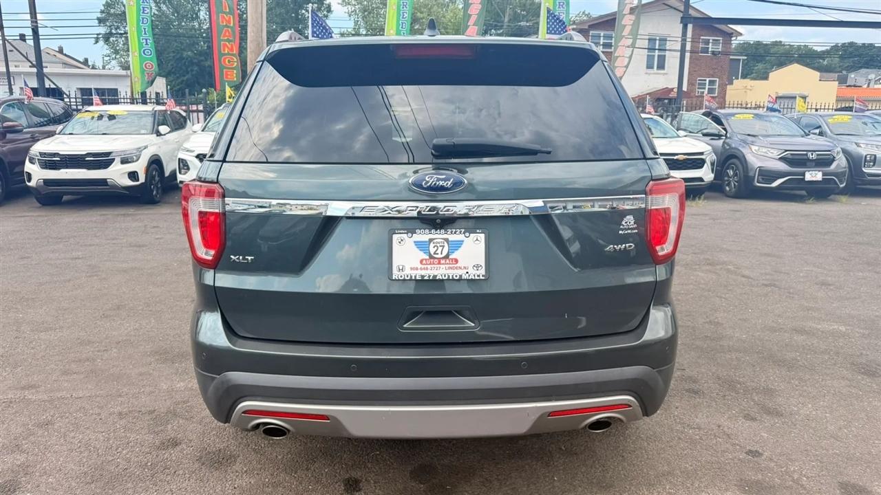 Ford Explorer XLT 4WD 2016