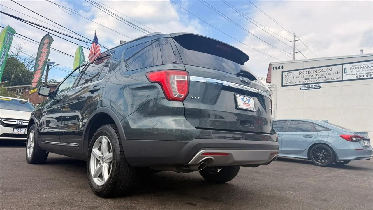 Ford Explorer XLT 4WD 2016