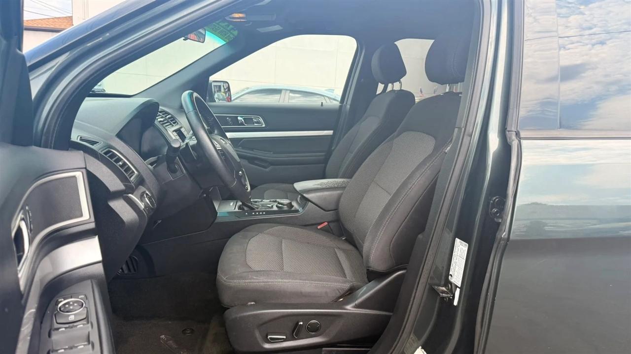 Ford Explorer XLT 4WD 2016