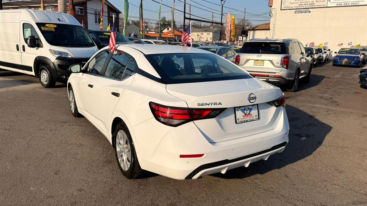 Nissan Sentra S 2025