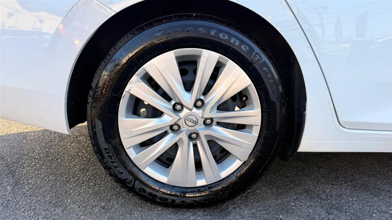 Nissan Sentra S 2025