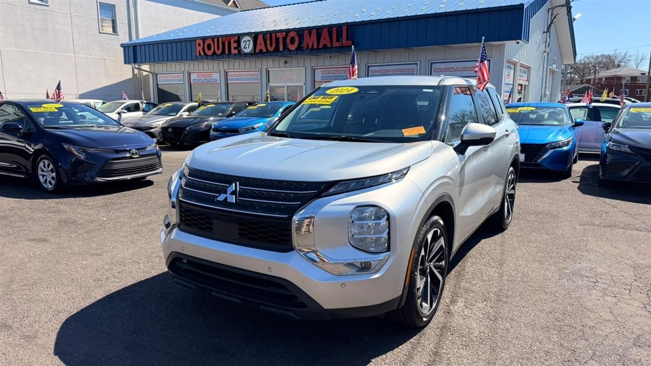 Mitsubishi Outlander SE 2WD 2024