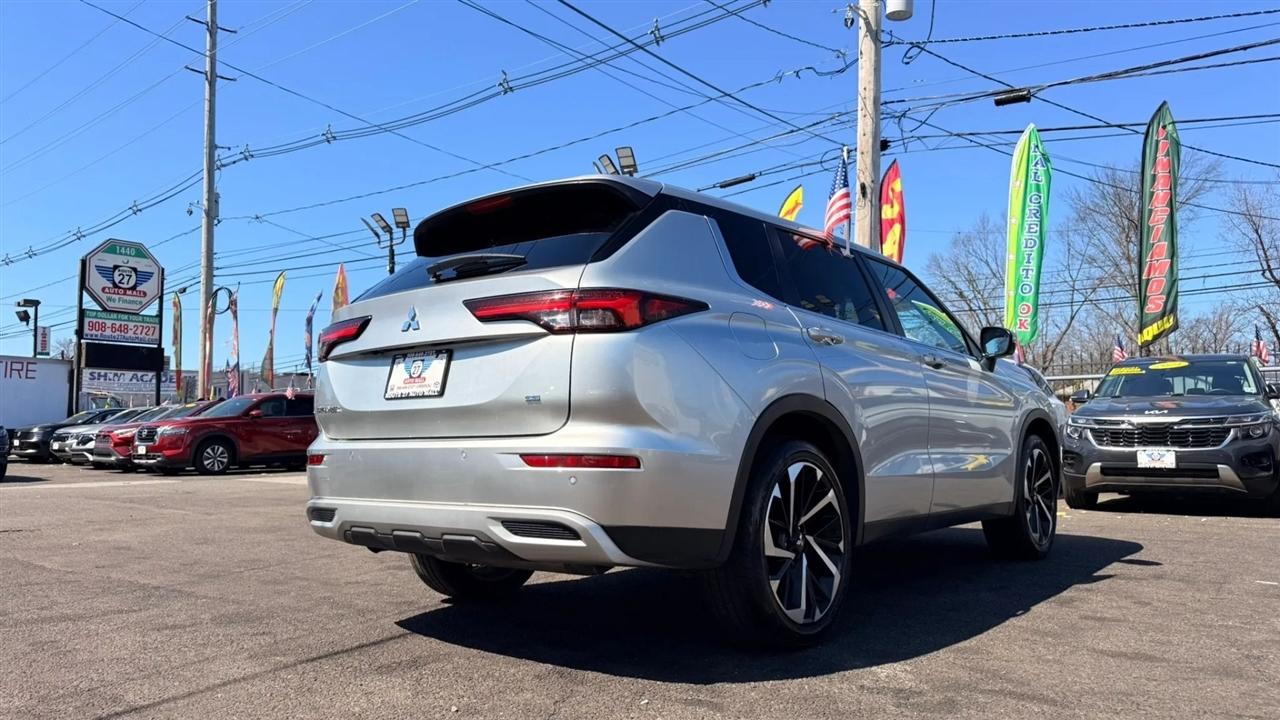 Mitsubishi Outlander SE 2WD 2024