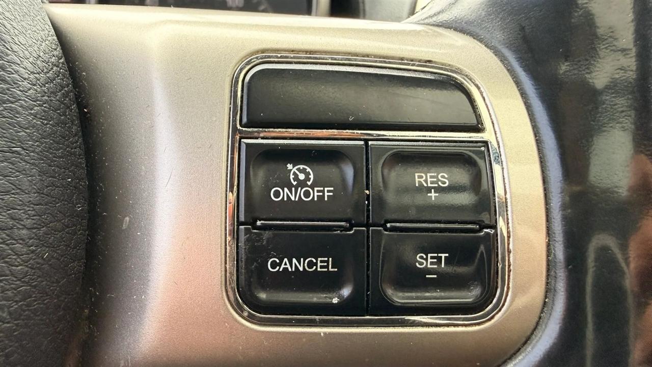 Jeep Grand Cherokee Overland 4WD 2011