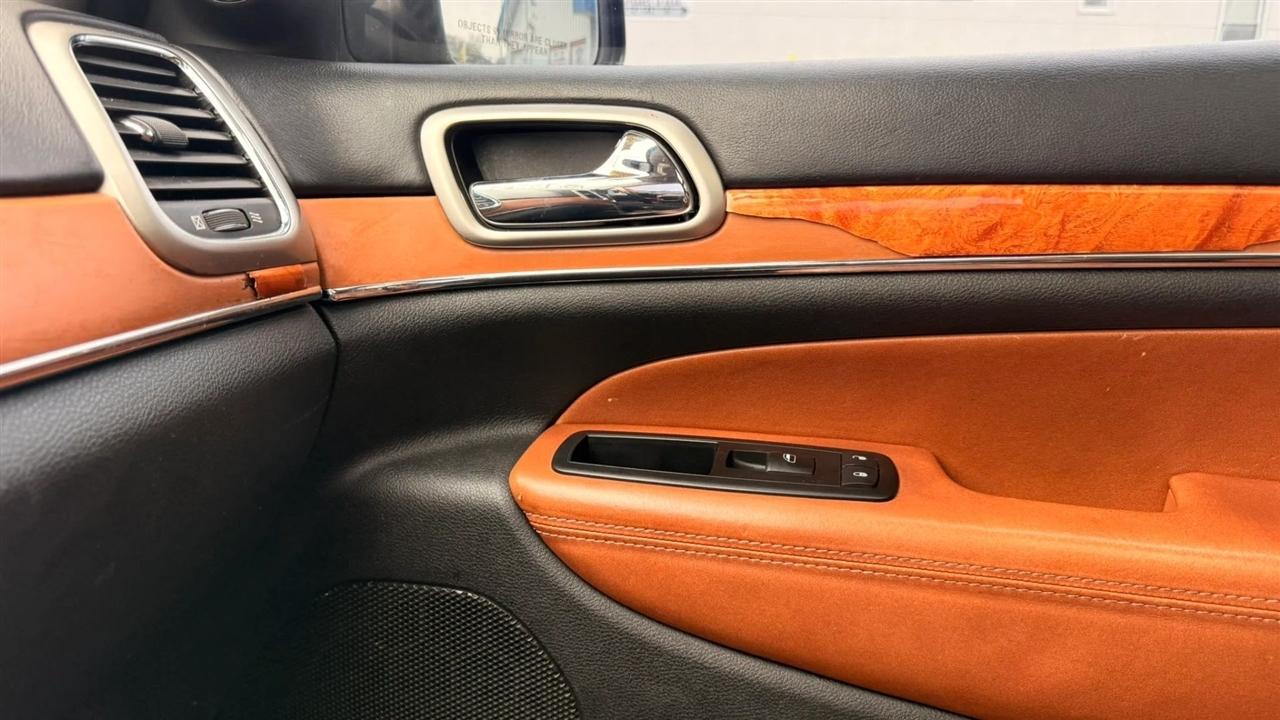 Jeep Grand Cherokee Overland 4WD 2011