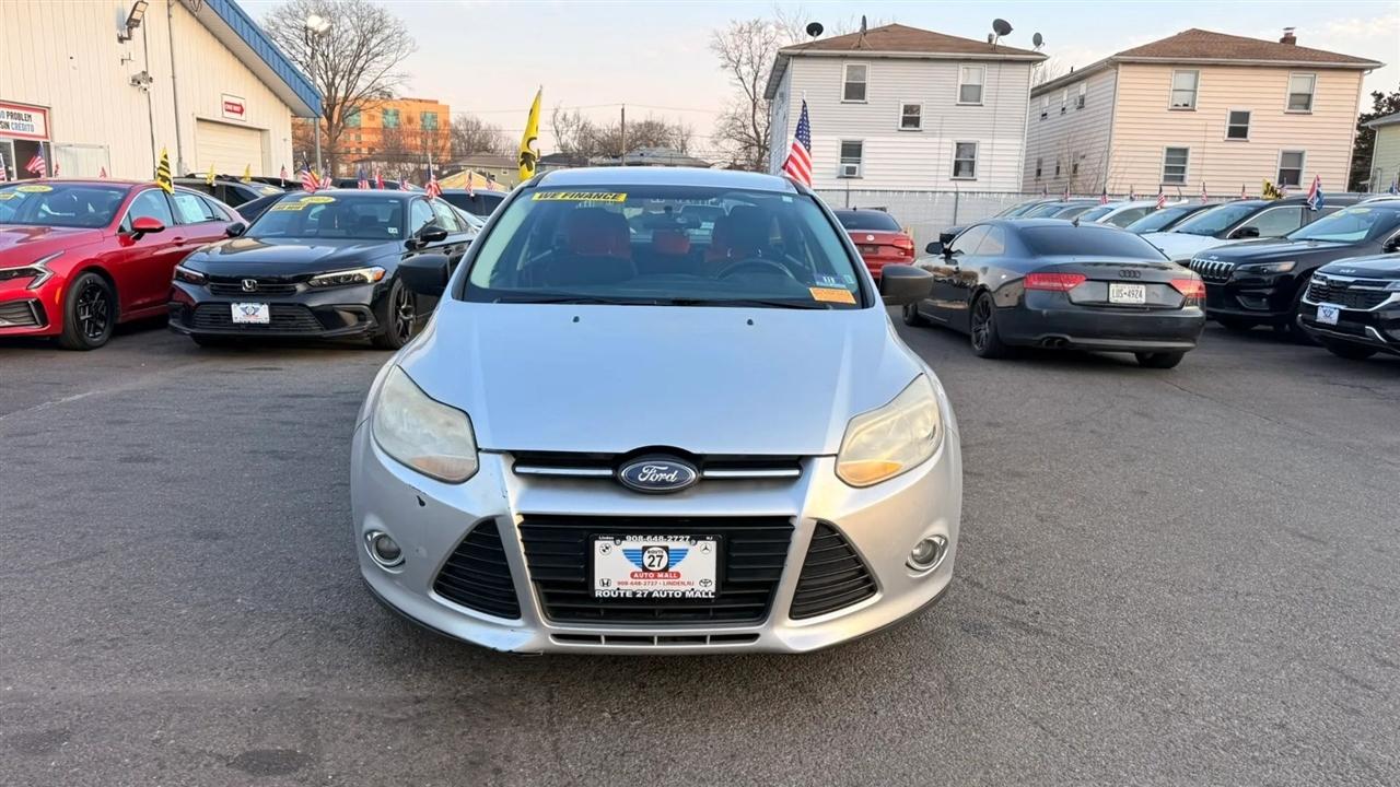 Ford Focus S Sedan 2013
