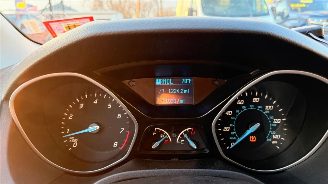 Ford Focus S Sedan 2013