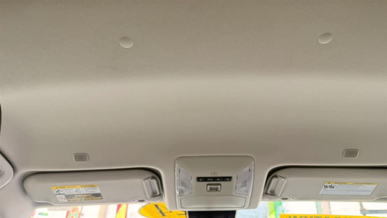 Toyota RAV4 XLE 2024