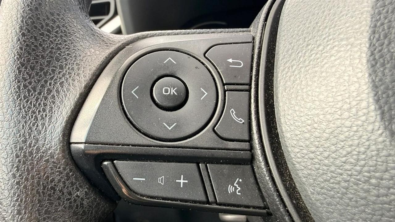 Toyota RAV4 XLE 2024