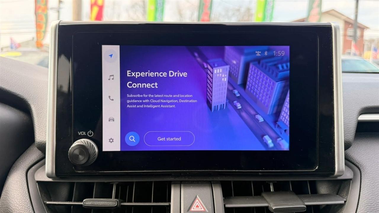 Toyota RAV4 XLE 2024