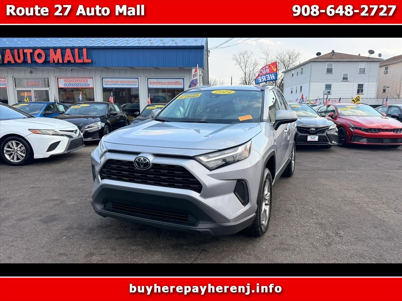 Toyota RAV4 XLE 2024