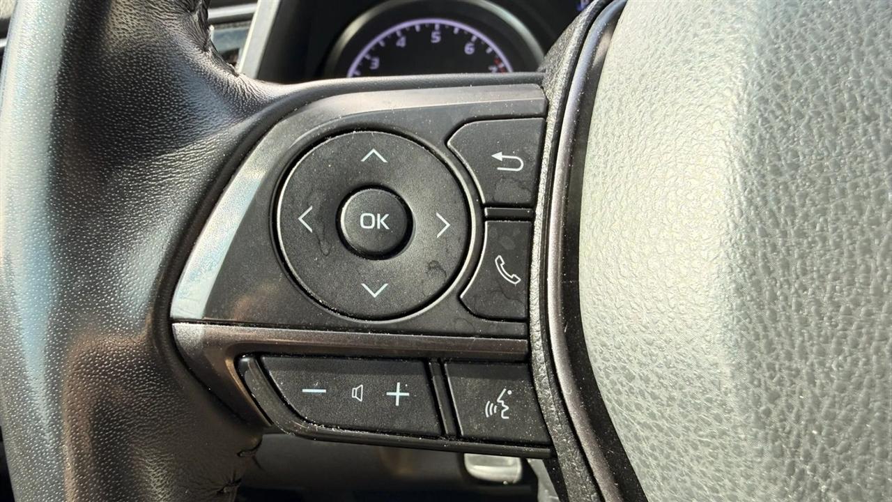 Toyota Camry SE 2023