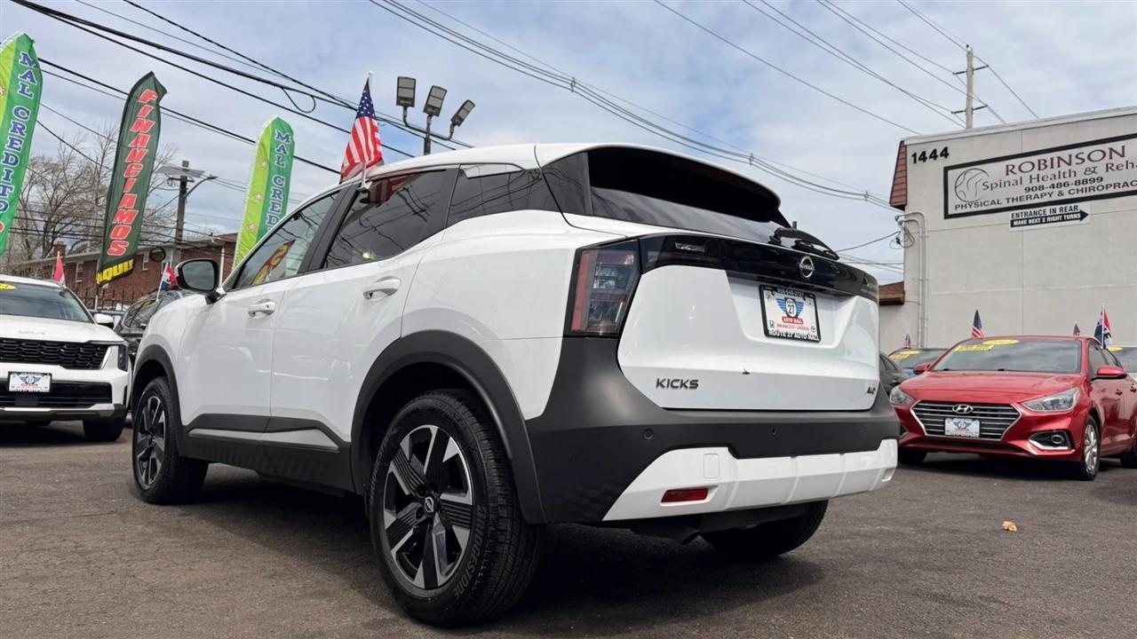 Nissan Kicks SV 4WD 2025