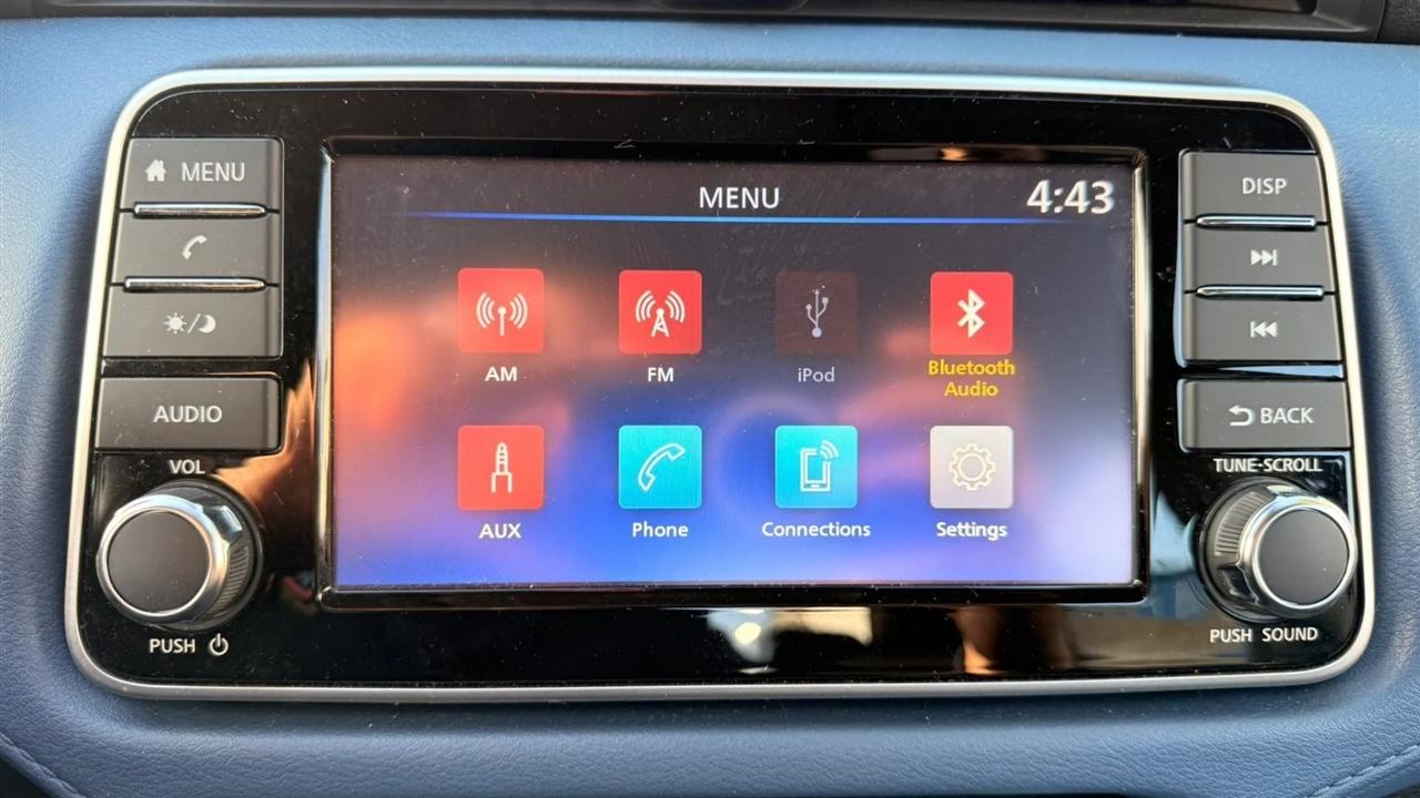 Nissan Versa SV 2025