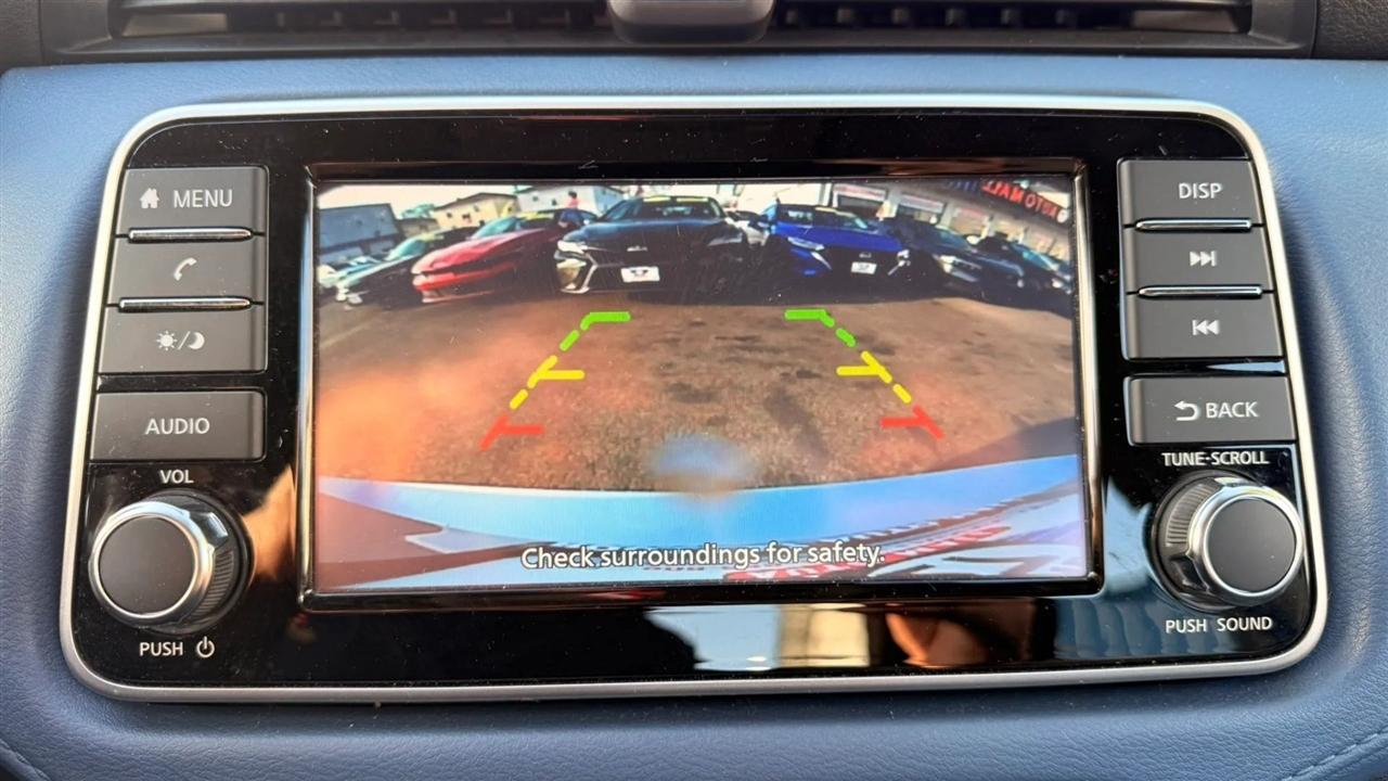 Nissan Versa SV 2025