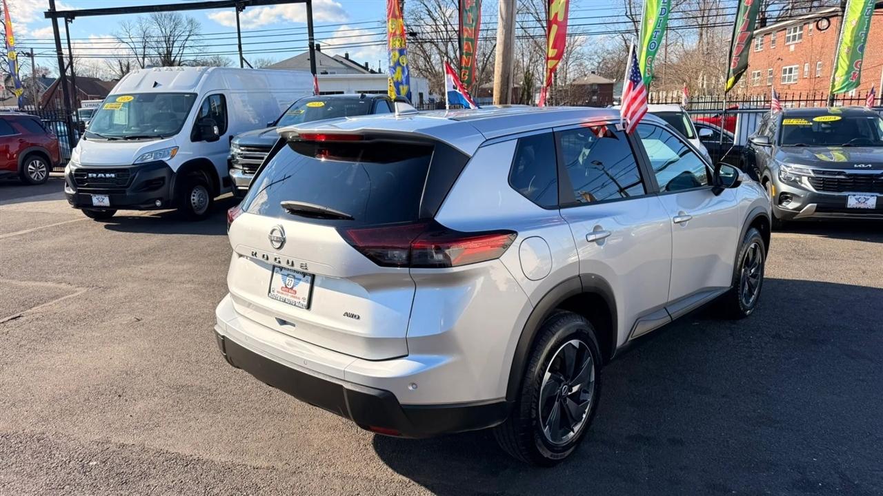 Nissan Rogue SV AWD 2025