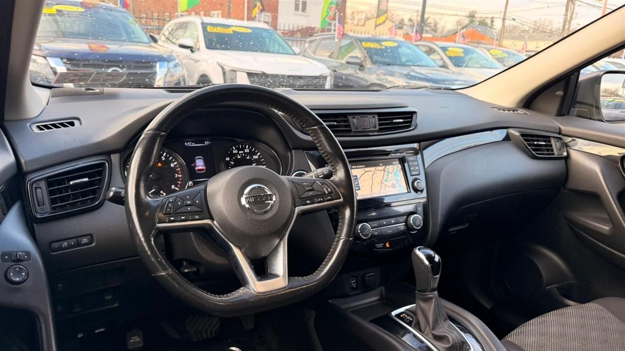 Nissan Rogue Sport SV AWD 2018