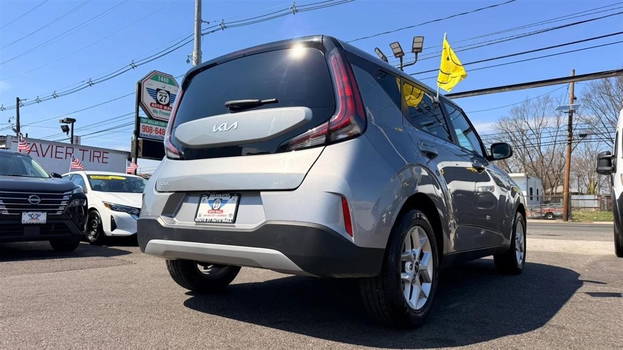 Kia Soul LX 2025