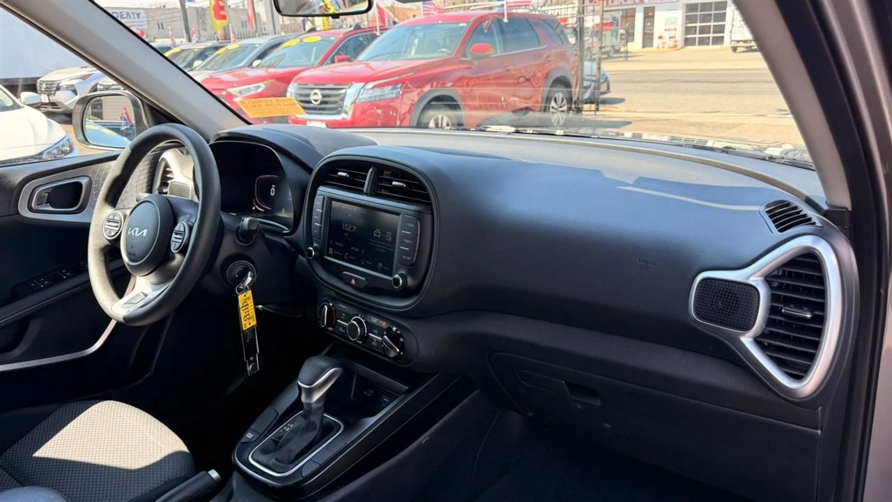 Kia Soul LX 2025