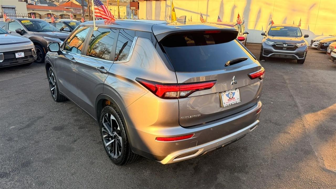 Mitsubishi Outlander SE 4WD 2024