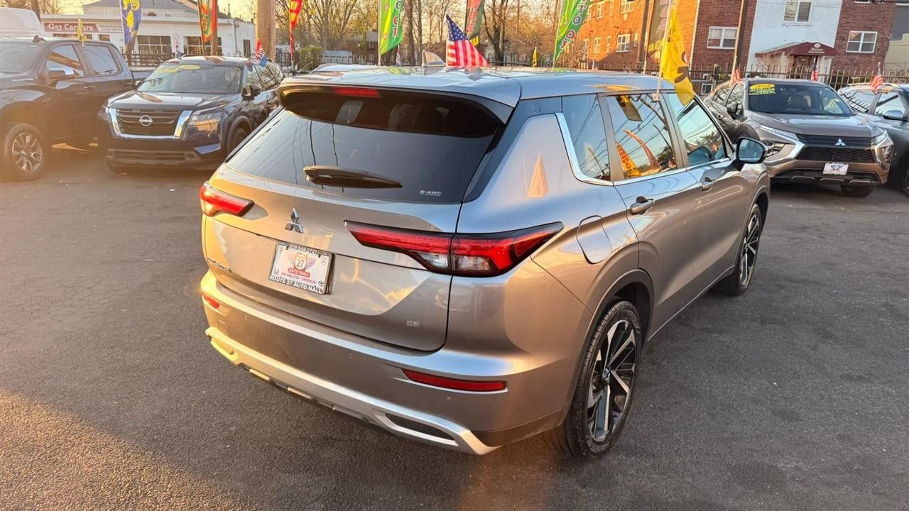 Mitsubishi Outlander SE 4WD 2024