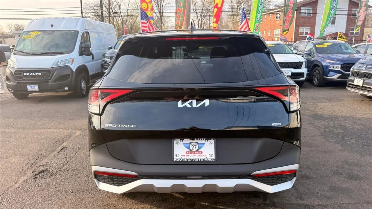 Kia Sportage LX AWD 2025