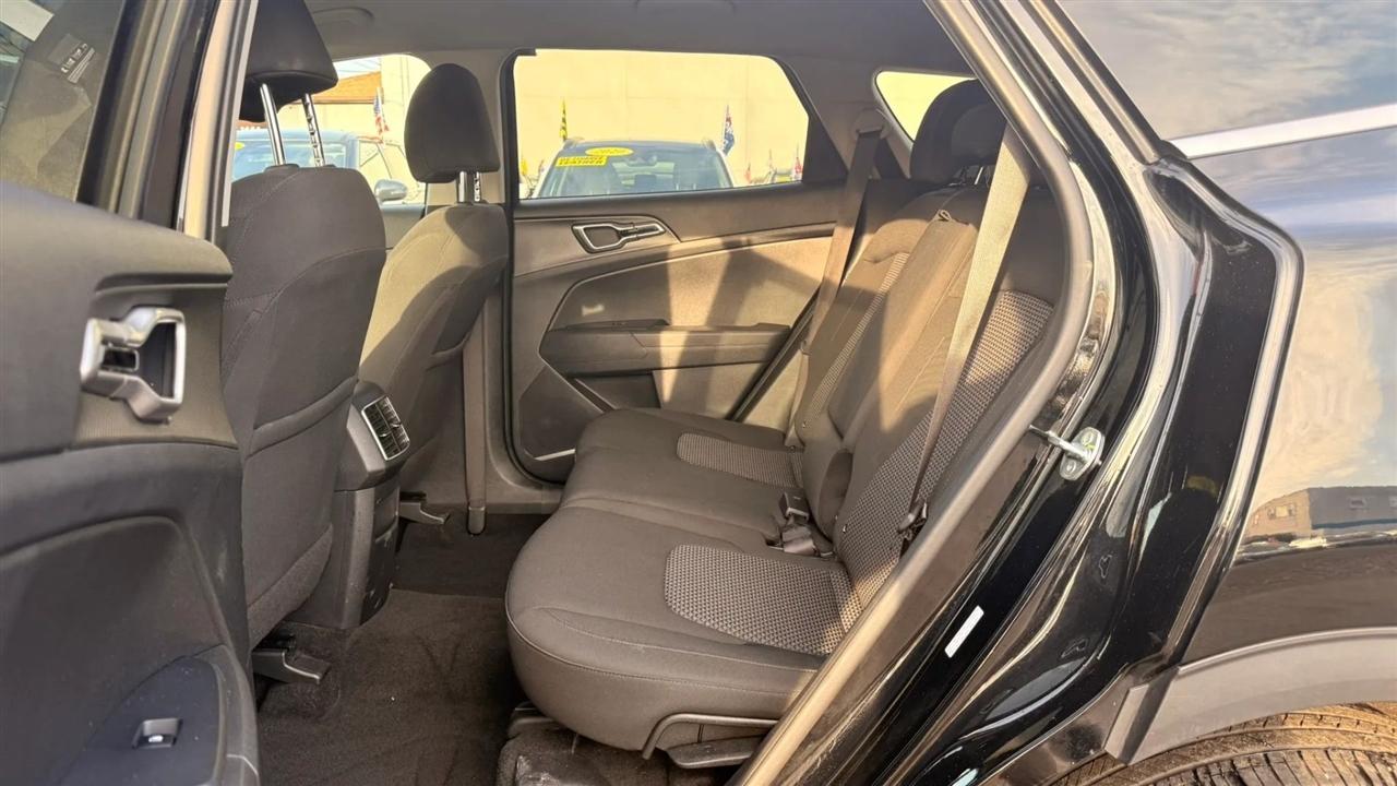 Kia Sportage LX AWD 2025