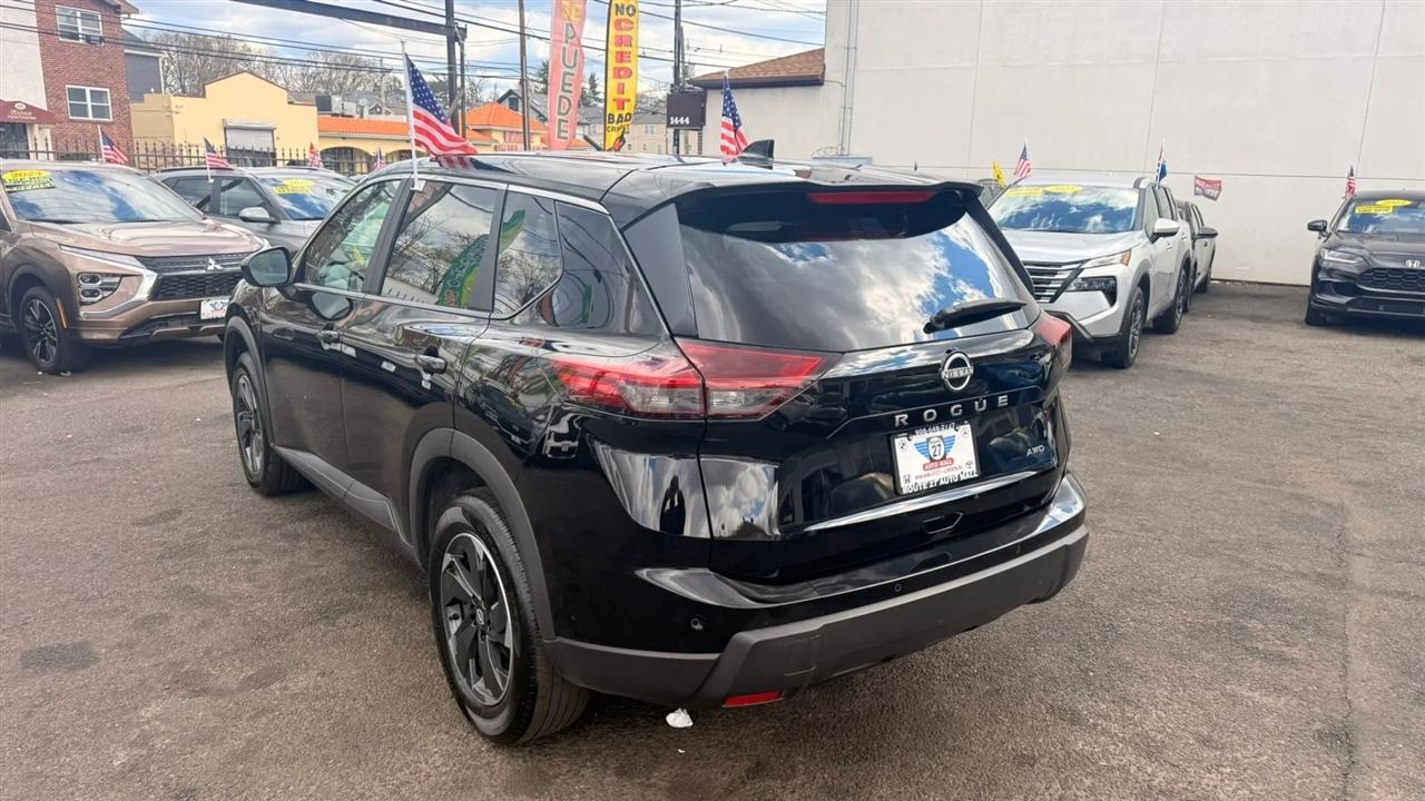 Nissan Rogue SV AWD 2025