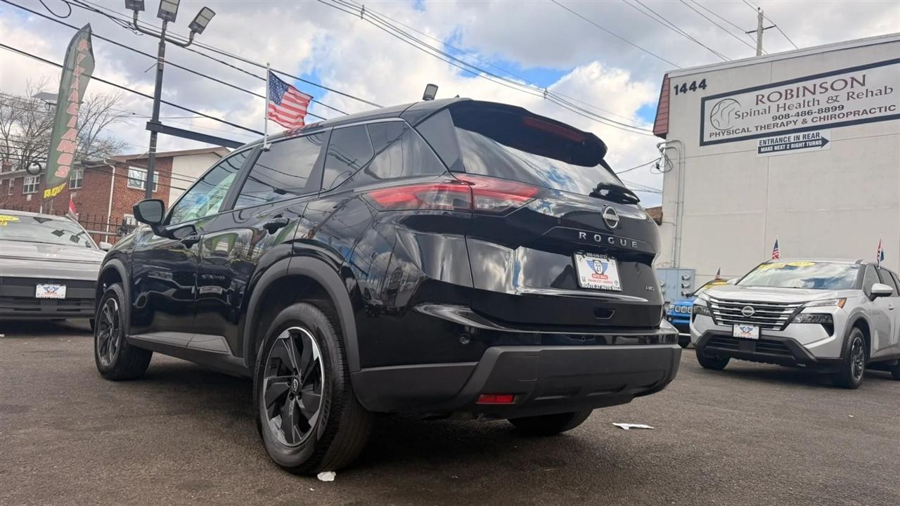 Nissan Rogue SV AWD 2025