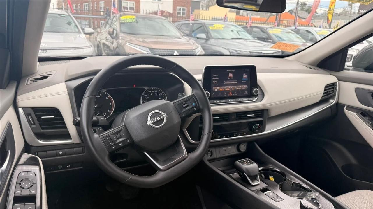 Nissan Rogue SV AWD 2025