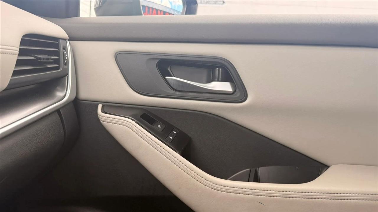 Nissan Rogue SV AWD 2025