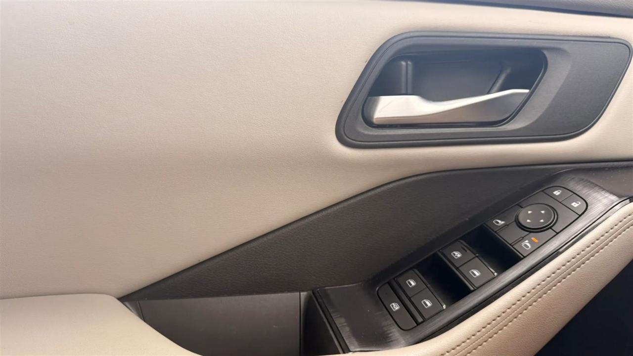 Nissan Rogue SV AWD 2025