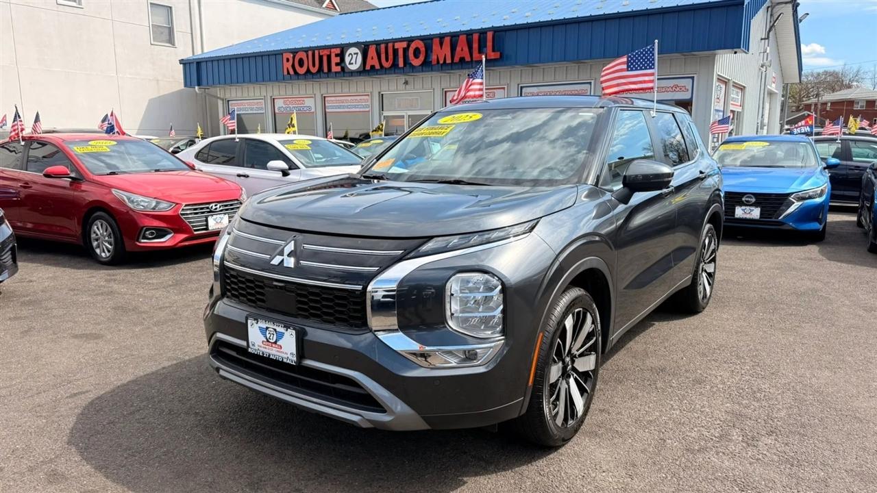 Mitsubishi Outlander SE 4WD 2025