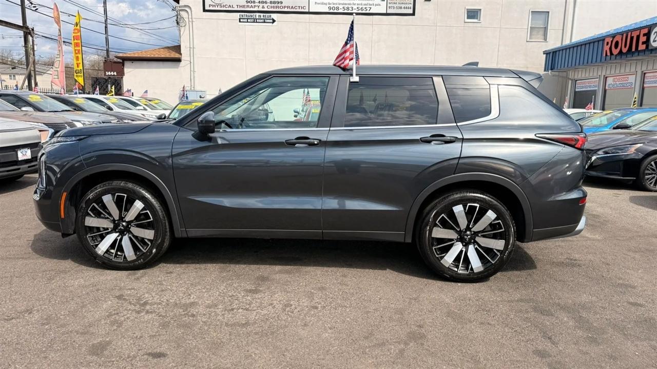 Mitsubishi Outlander SE 4WD 2025