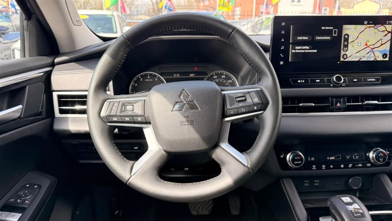 Mitsubishi Outlander SE 4WD 2025