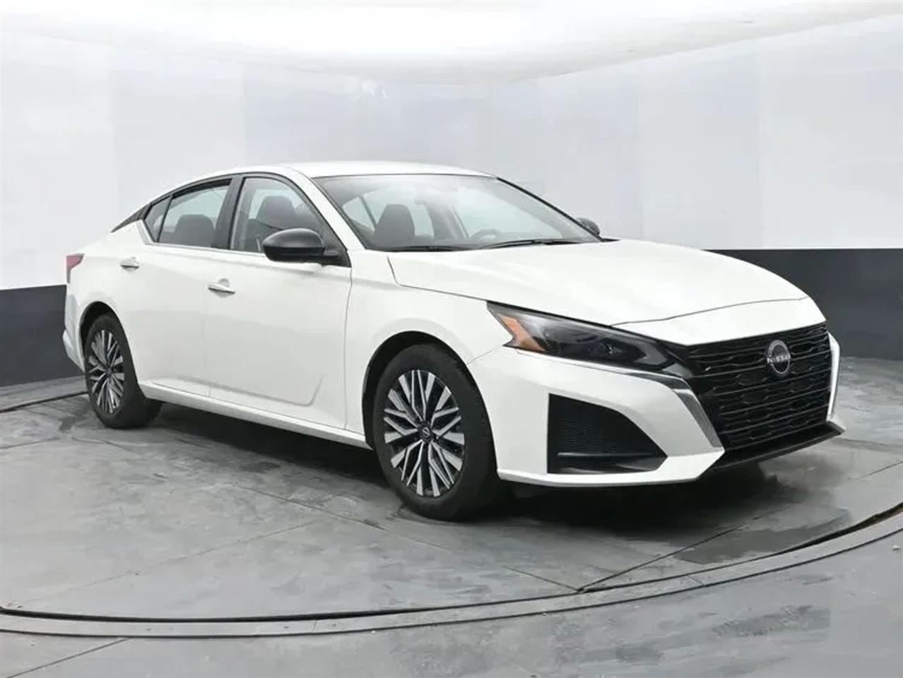 Nissan Altima 2.5 SV 2025