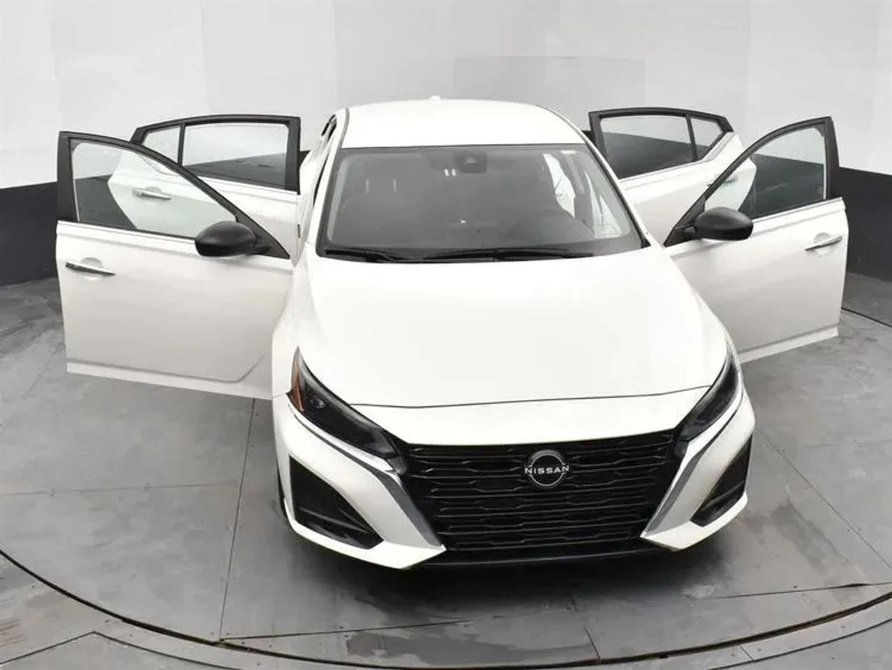 Nissan Altima 2.5 SV 2025