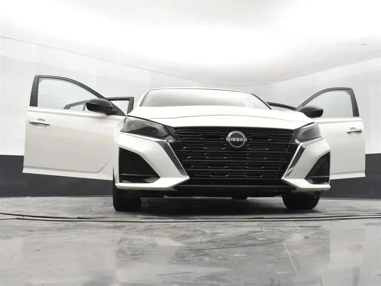 Nissan Altima 2.5 SV 2025