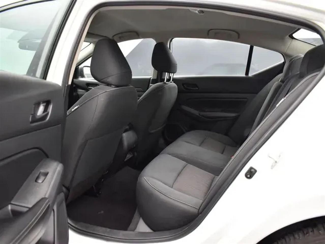 Nissan Altima 2.5 SV 2025