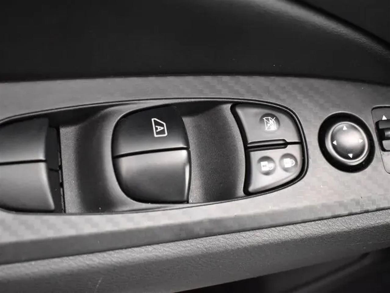 Nissan Altima 2.5 SV 2025