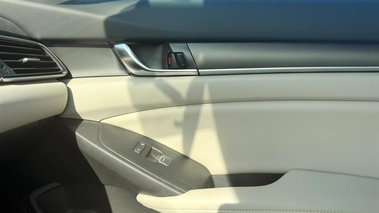 Honda Accord LX CVT 2022