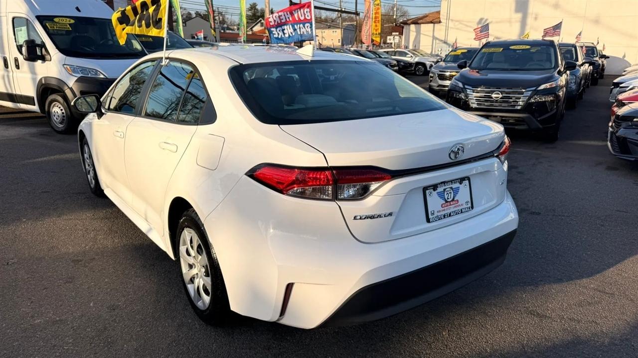Toyota Corolla LE 2023