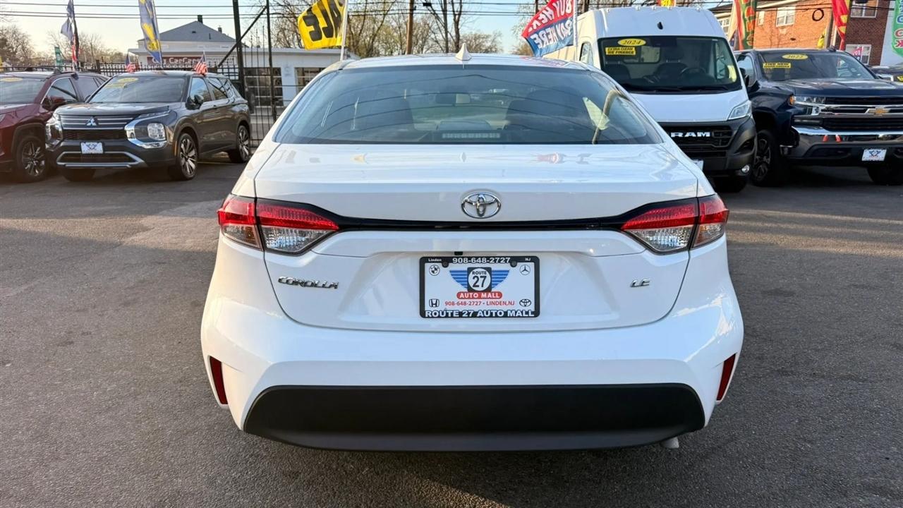 Toyota Corolla LE 2023