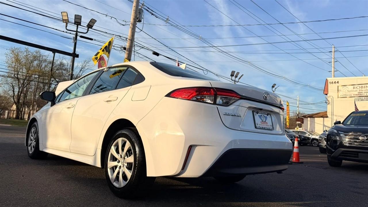 Toyota Corolla LE 2023