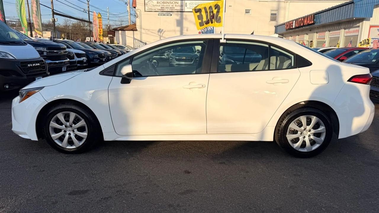 Toyota Corolla LE 2023