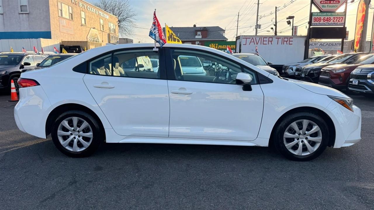 Toyota Corolla LE 2023