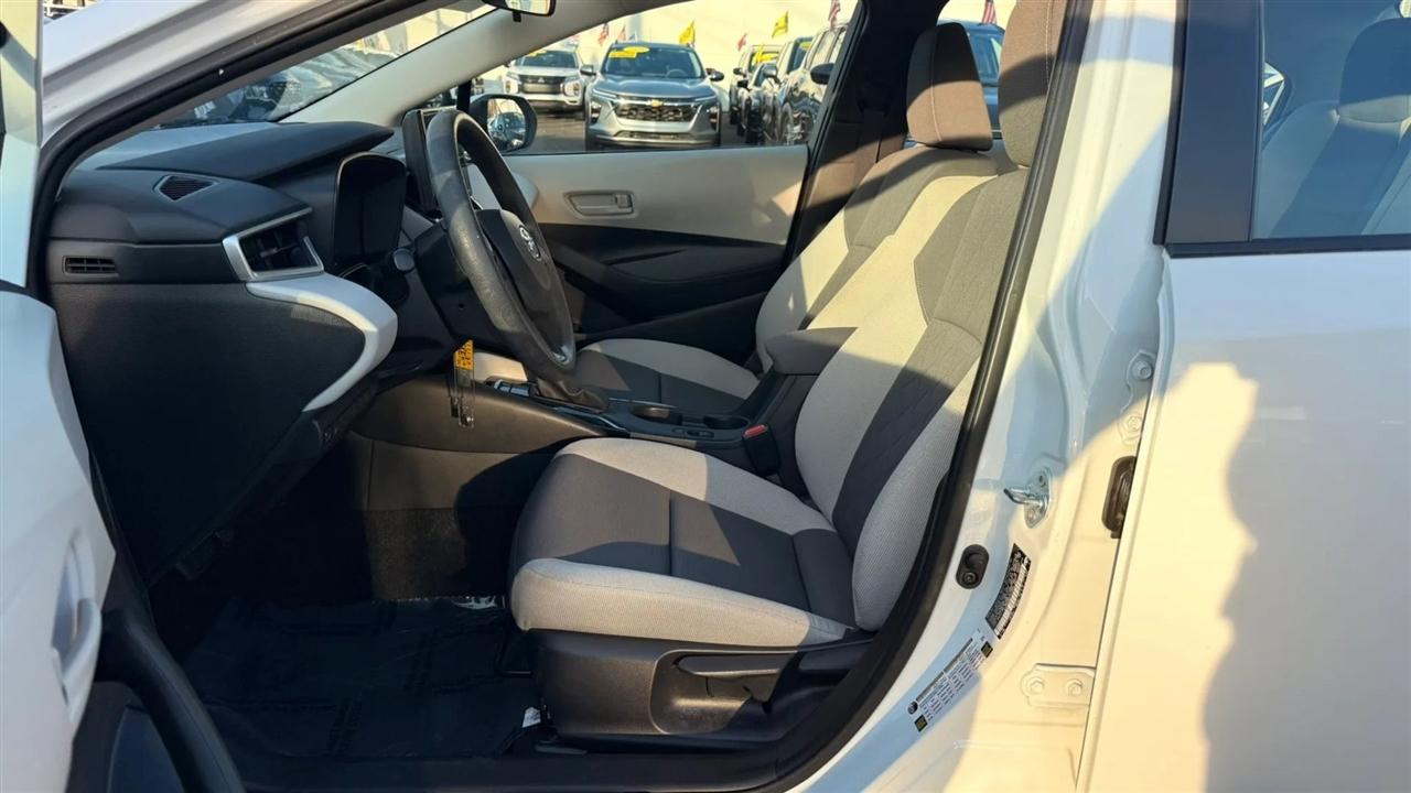 Toyota Corolla LE 2023