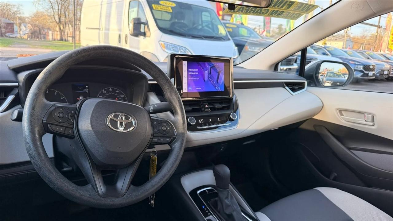 Toyota Corolla LE 2023